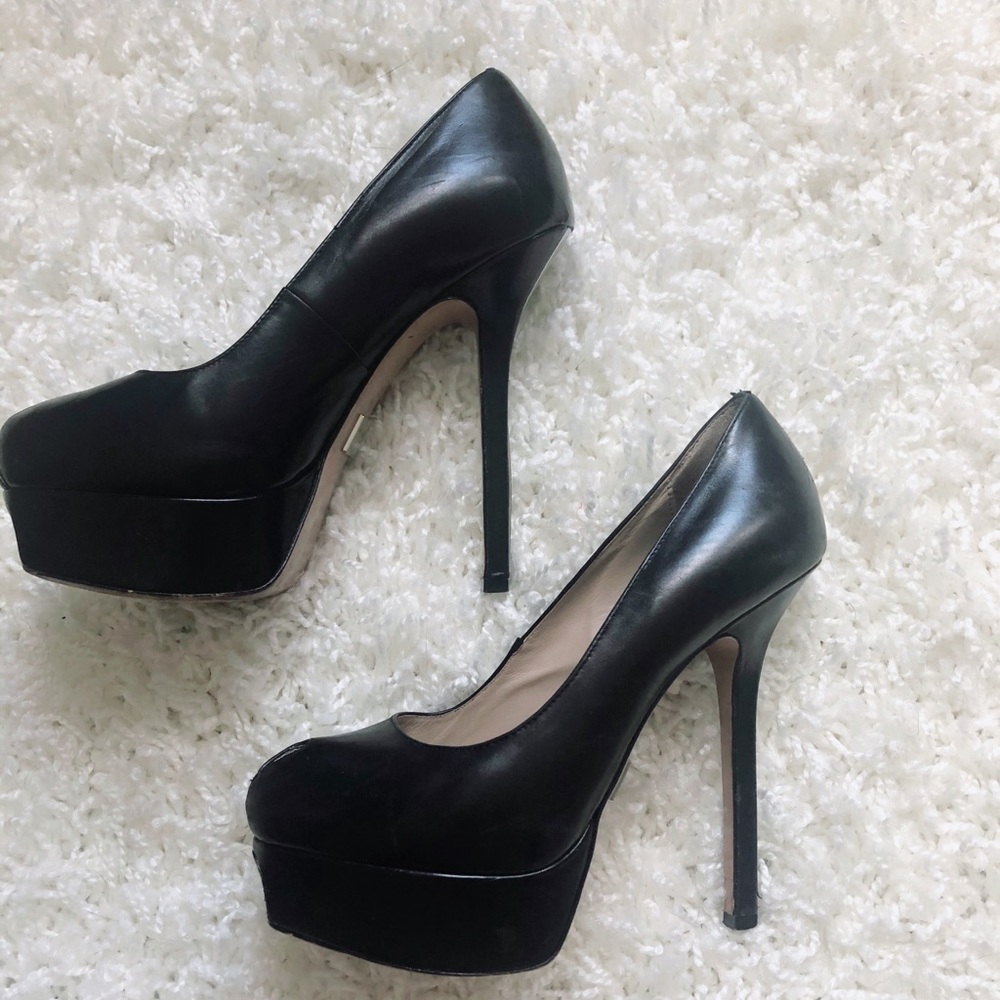 Michael Kors Collection platform. Italian made.